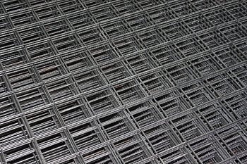 Сетка для кладки 50х50 мм d 3 мм размер 0,5х1,5 м (ТУ) Сетка для кладки 50х50 мм d 3 мм размер 0,5х1,5 м (ТУ)